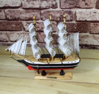 Mô hình thuyền buồm gỗ mini