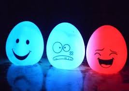 Đèn trứng đổi màu